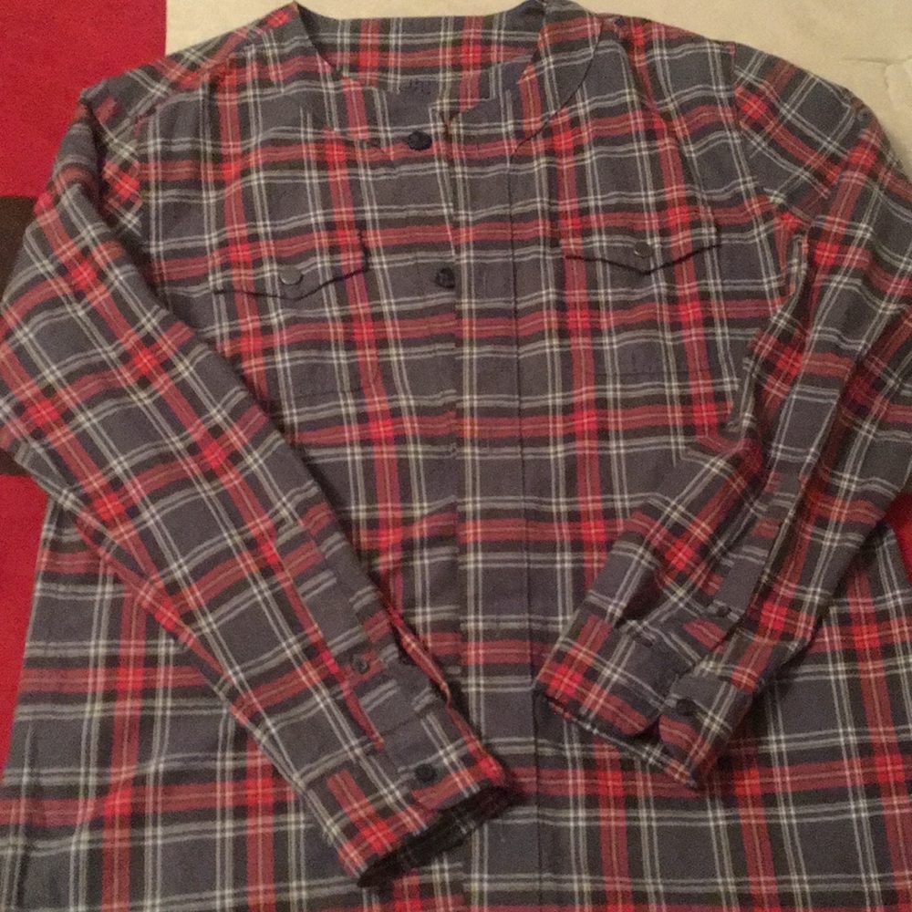 Baseball style plaid shirt